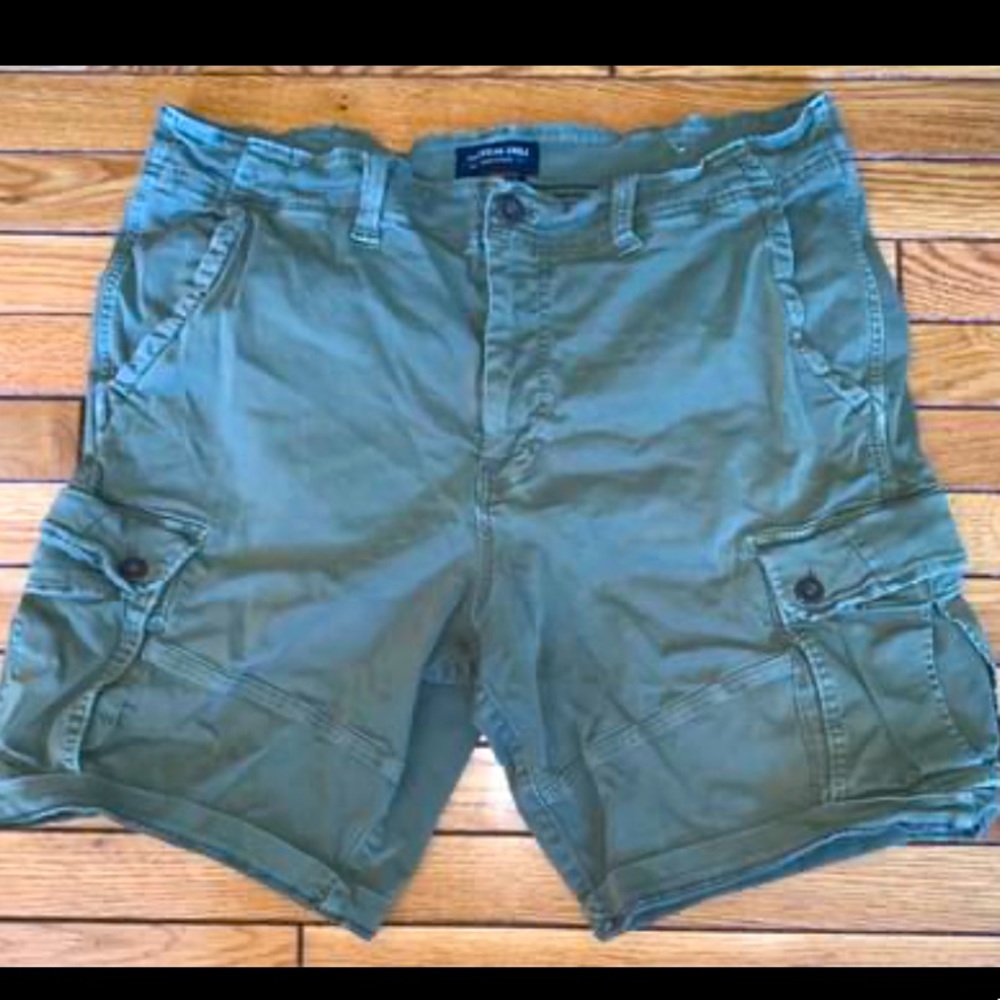 NWOT Mens American Eagle shorts